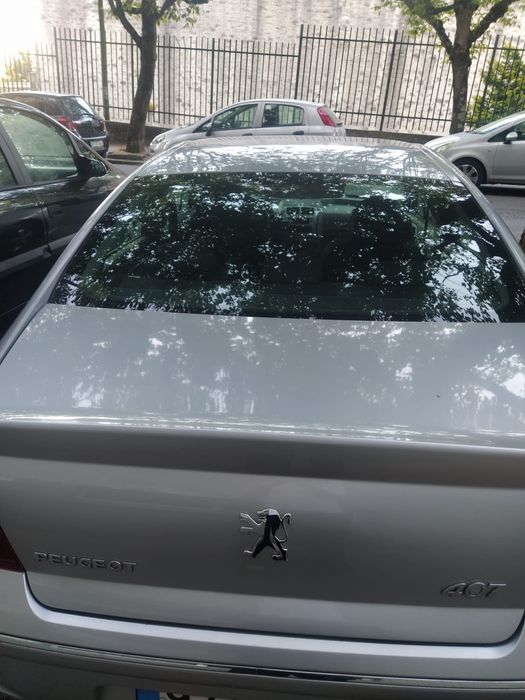 Peugeot 407 1.6 HDi Diesel – 2004 | Cerca de 300.000 km