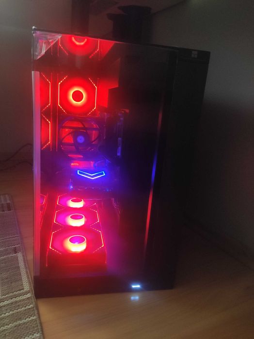 AMD Ryzen 7500 1Tb 32gb RAM RTX 5070ti