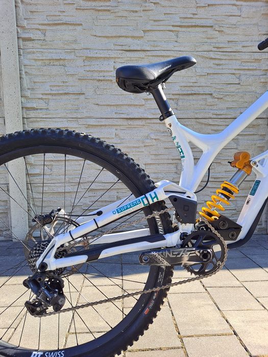 Commencal supreme v4.2 L 2021 ohlins dt swiss sram downhill enduro