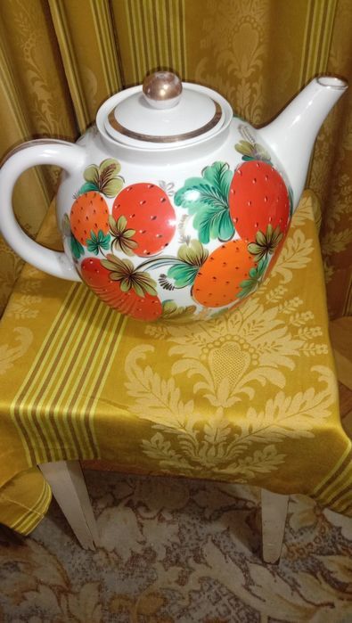 Продам чайник 70-х років