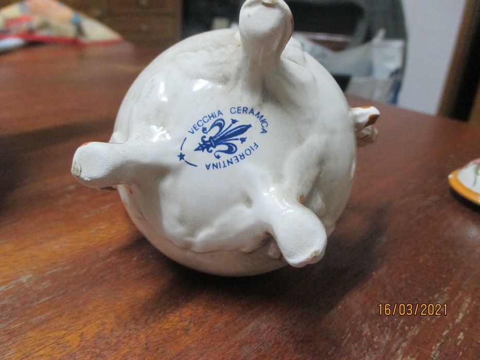 3 peças de louça - 2 ceramica Fiorentina + outra