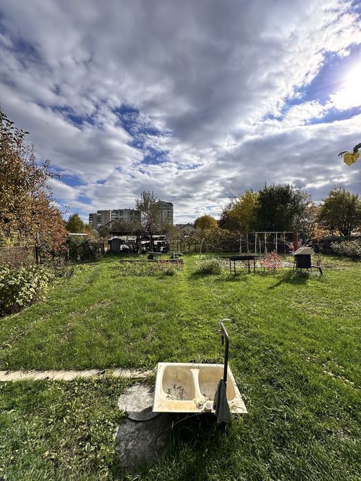 Продається будинок  у Надвірній