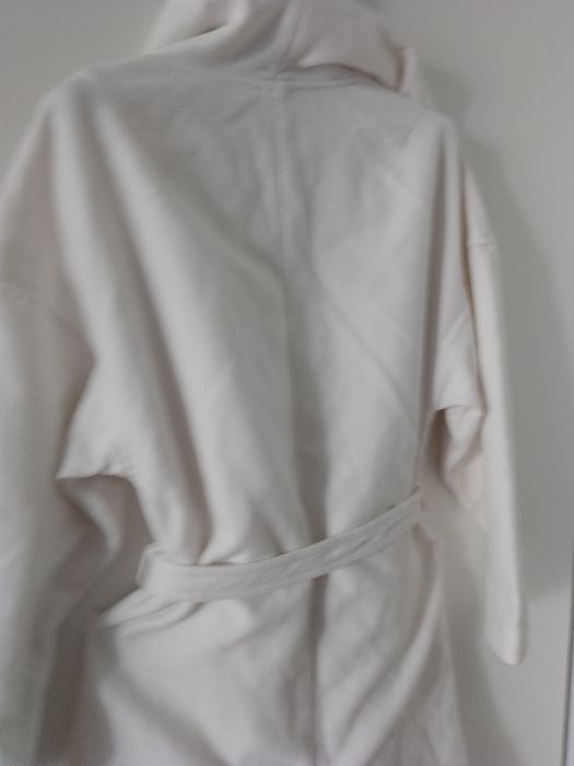 Biały płaszcz HM S piekny