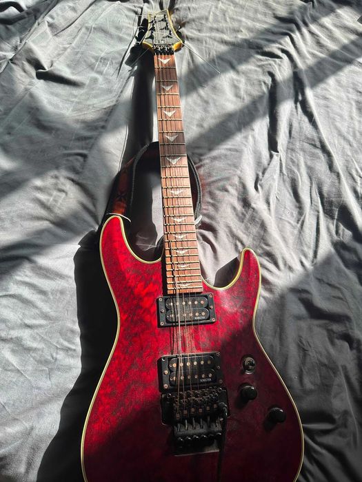 Schecter Omen FR Extreme - Diamond Series Vermelha