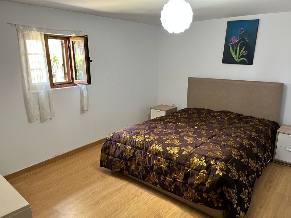 Vivenda  R/Ch  com 1200 de terreno