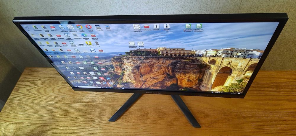 Монітор Lenovo LI 2323 sw.