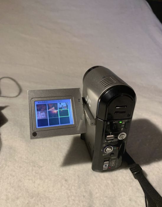 Câmera jvc gz-mc100