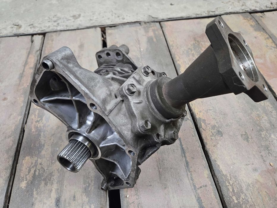 Nissan Murano Z51 3,5 V reduktor skrzyni biegów