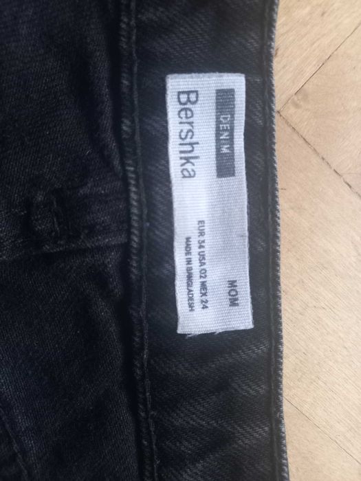 Jeansy damskie Bershka - r.32