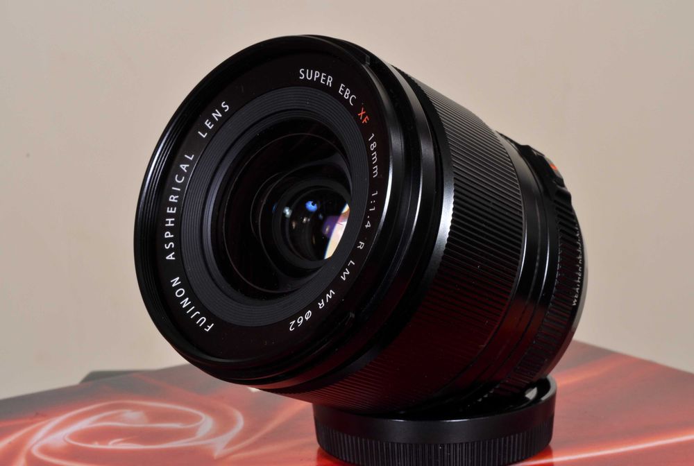 Fuji XF 50x140 WR F: 2.8 + XF 18mm F: 1.4 como NOVO. Caixa, Acessórios