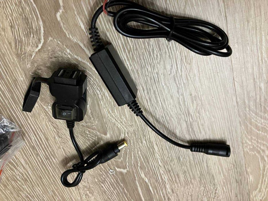 Зарядка на руль мотоцикла