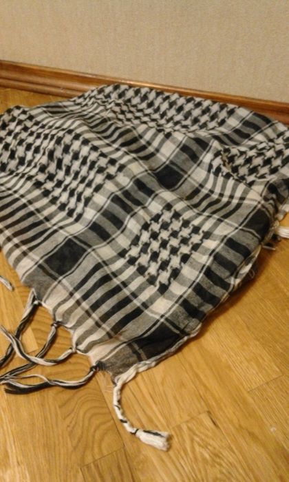 Недорого платок "Арафатка" черно-белый