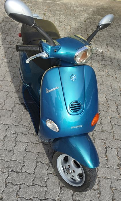 Scooter Vespa Piaggio ET4 125cc (M04)