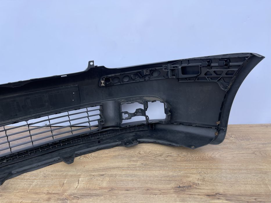 Бампер передній VW Golf 5 хетчбек LC9Z 2003-2008 Фольксваген Гольф 5