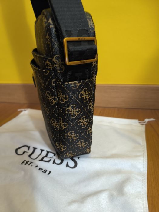 Bolsa / Mala tiracolo Guess
