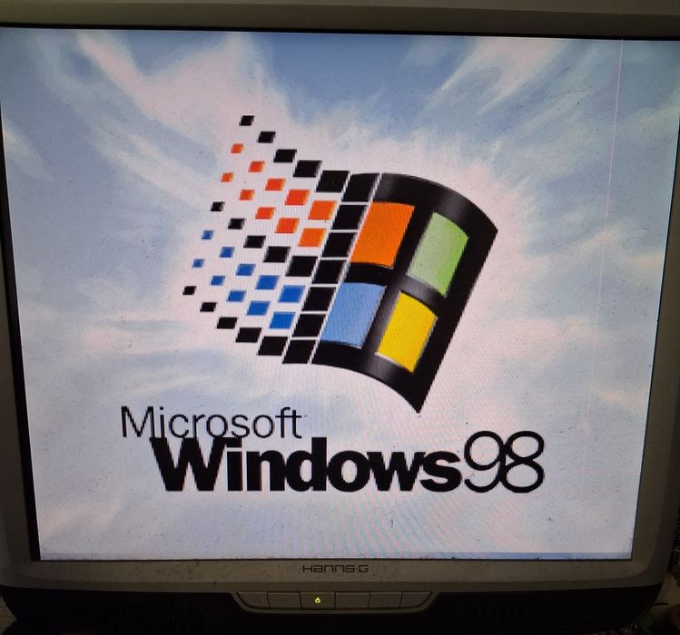 Conjunto de pc HP com monitor, teclado e rato