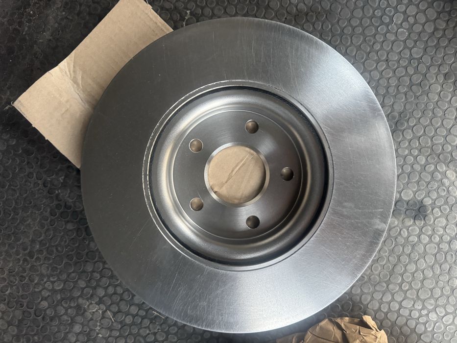 Tarcze hamulcowe TRW DF4424 – NOWE (nie uzywany)