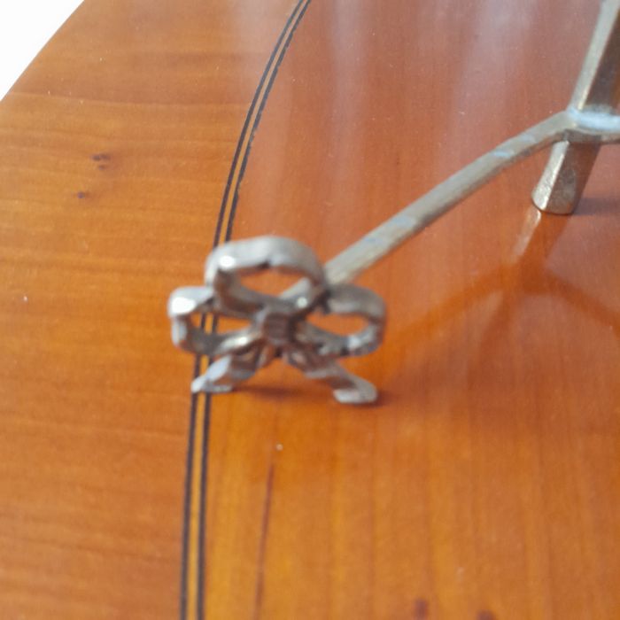 Suporte para prato em bronze