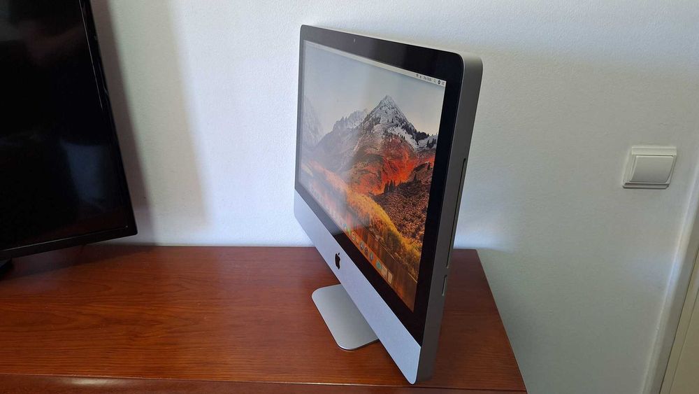 Apple iMac A1311 21.5"- Intel E7600 3.06GHz- 8GB Ram- SSD 256GB