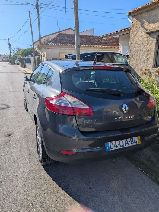 Carro Renault megane III — photo 2