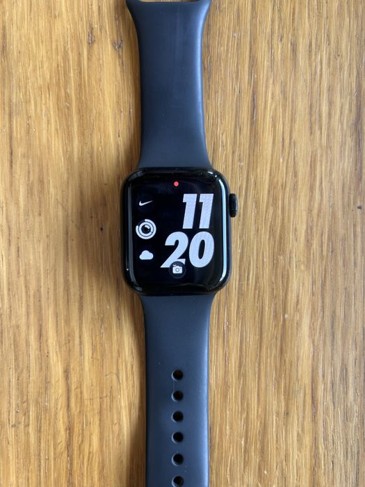 Apple Watch SE - 2.ª geração (GPS + Cellular) 40 mm