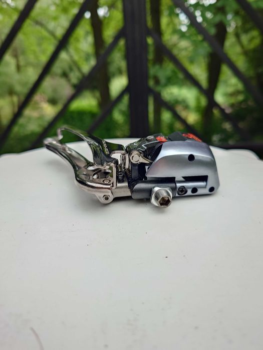 Dura Ace Di2 Przerzutka rowerowa Shimano FD-9070 11s