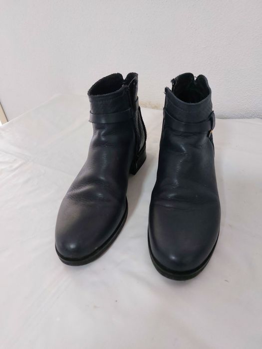 Botins azuis escuros