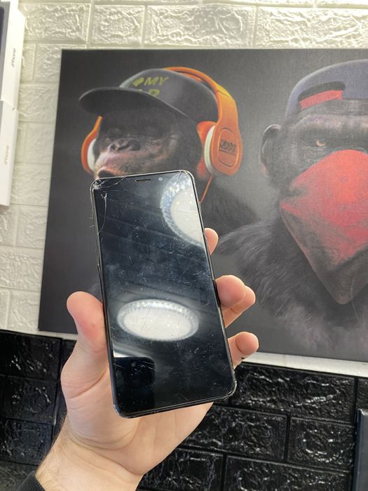 Продам телефон на запчасти Meizu M712h битый экран