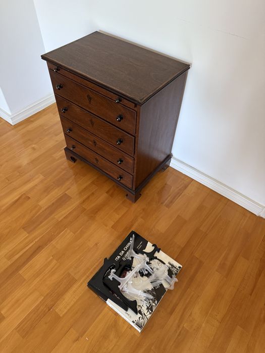 Contador de madeira para sala