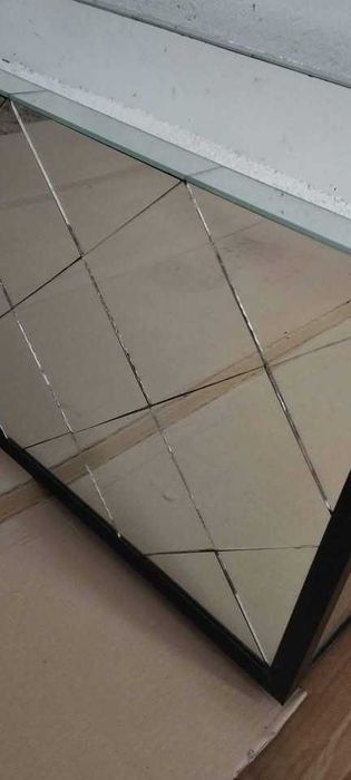 Enorme floreira retangular espelhada