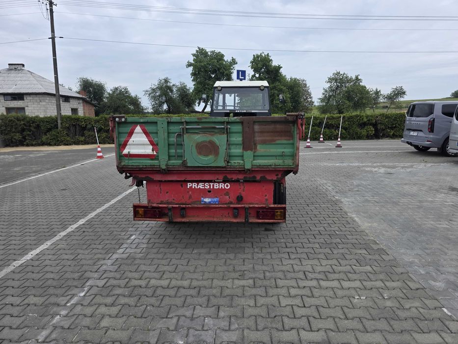 przyczepa wywrotka