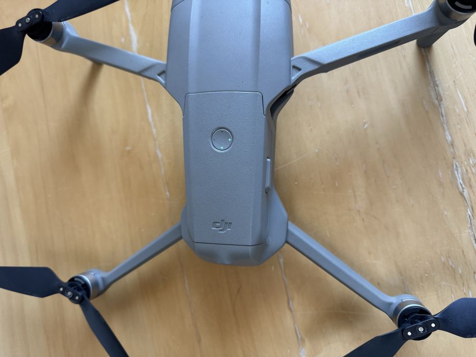 DJI mavic air 2 dron