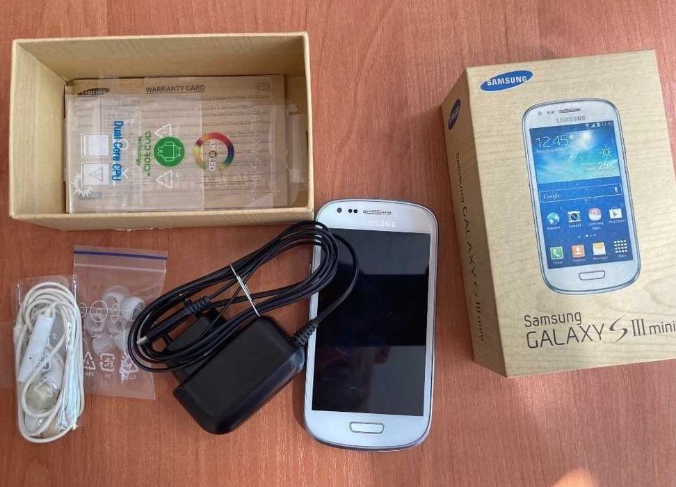 Smartfon Galaxy S3 MINI 4" / 2x1.2Ghz / 8GB / 5M[-