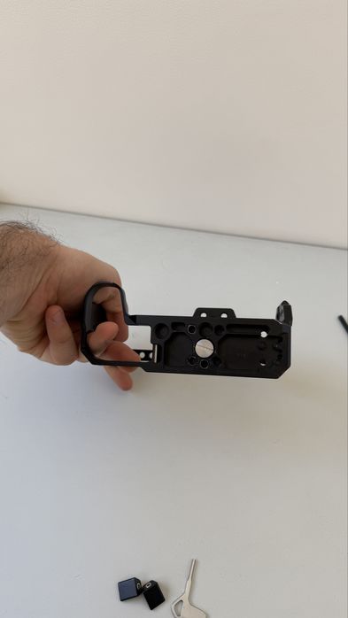 Клітка Smallrig Canon r8 з top handle