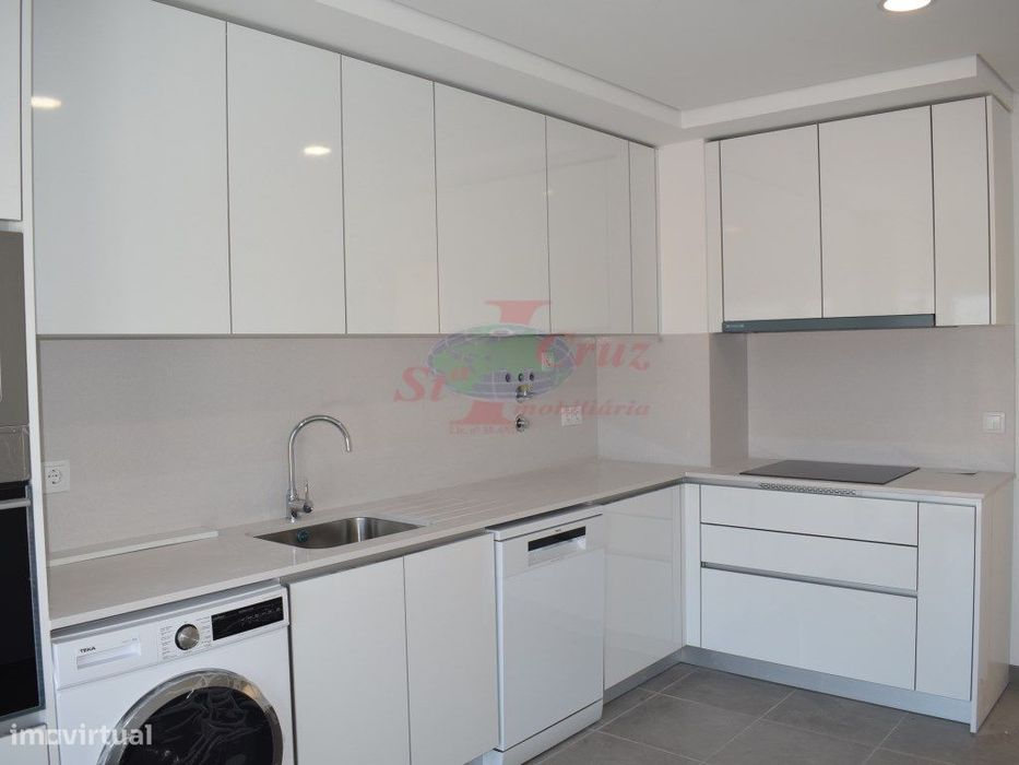 Apartamento T2 com sótão habitável - em construção — Santa Clara E Castelo Viegas, Coimbra