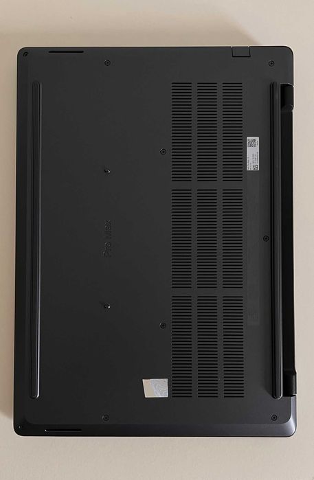 Portátil Dell Pro MAX 16 Ultra 7 64GB Memória RAM 1TB SSD Duas Gráficas (Nvidia RTX PRO 2000 8GB + Intel Arc 32GB) WIN 11 PRO