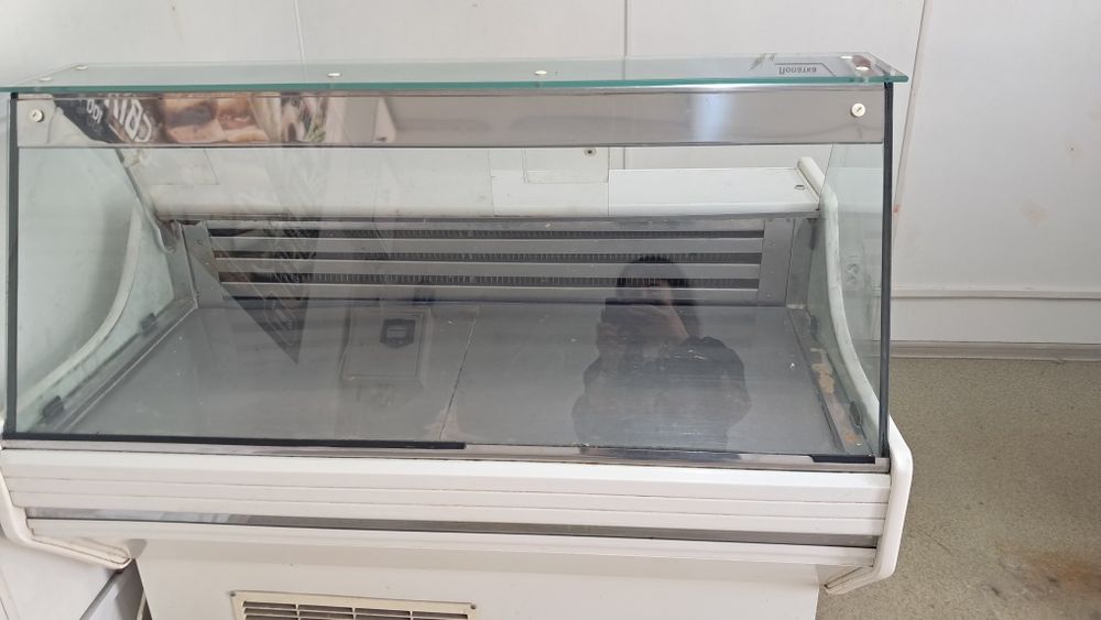 Продам холодильні вітрини