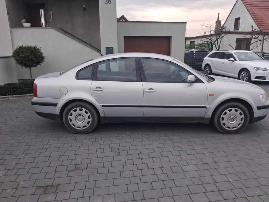 1.8 Benzyna, Oryginał, Jeden właściciel, Sprawna klima