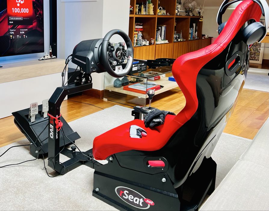 Simulador Completo SimRacing - RSeat V3 + Thrustmaster T-GT + Aro Ferrari SF1000 + Aro Sparco R383