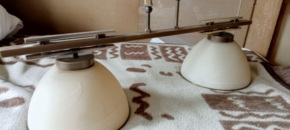 Lampa stylowa .2 klosze