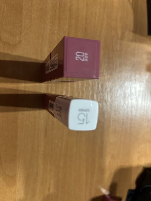 Помада від Maybelline New York  (нова)