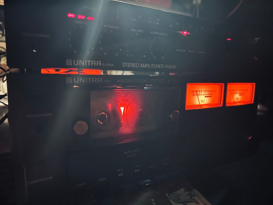 Czarna  Mini wieza 8040/8041 Unitra-Diora, komplet z PRL