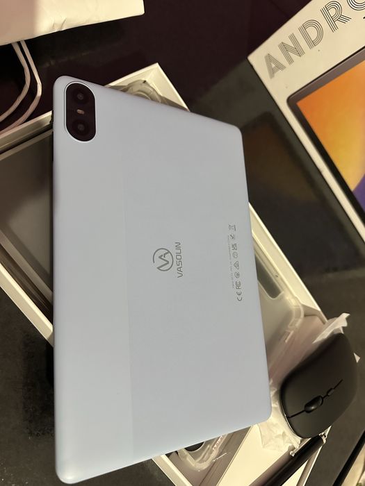 Планшет приаезений з Великої Британії