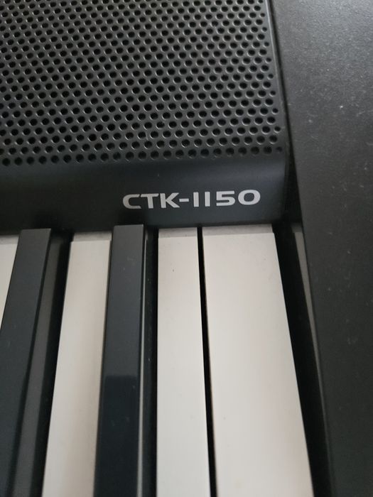 Keyboard Casio CTK-1150 – 61 klawiszy + statyw i zasilacz
