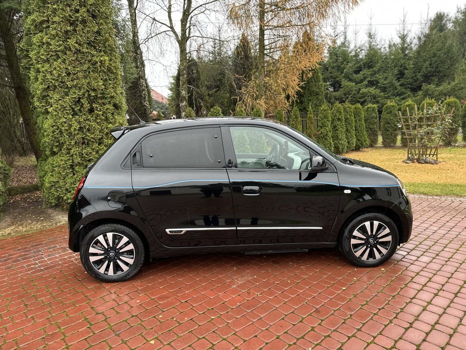Renault Twingo ZE 2021 elektryk EV 22KWh ladowanie z gniazdka 230v