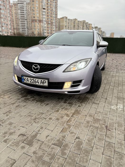 Автомобіль  Мазда 6