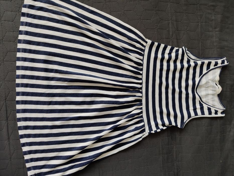 Sukienka letnia hm r. 122/128