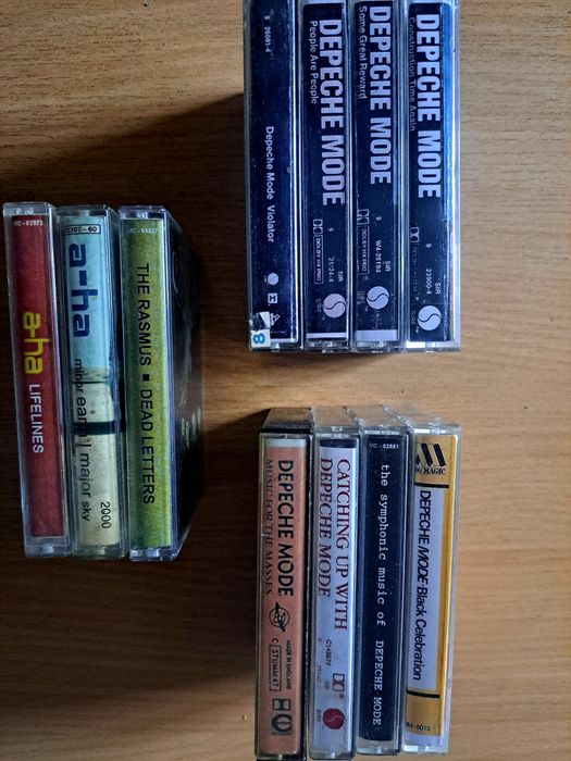 Касети б/у , гурт RadioHead, Depeche mode