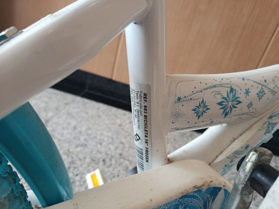 Bicicleta frozen menina