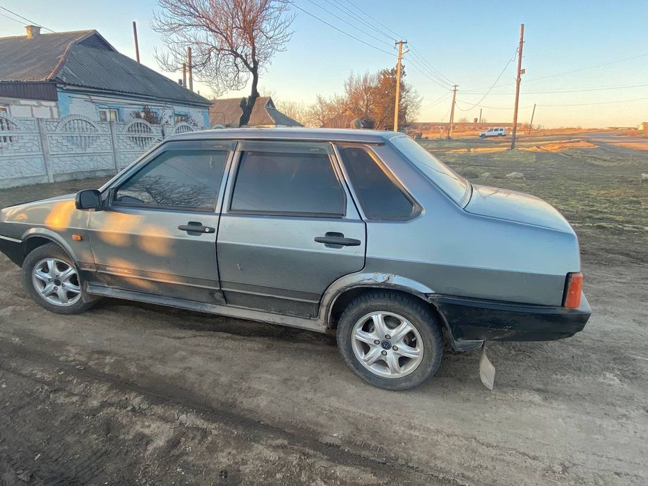 Продам автомобіль 21099